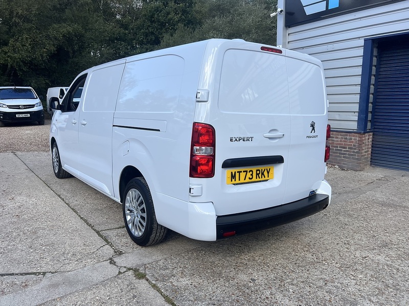 Peugeot Expert BlueHDi 1000 Asphalt Premium + - U908