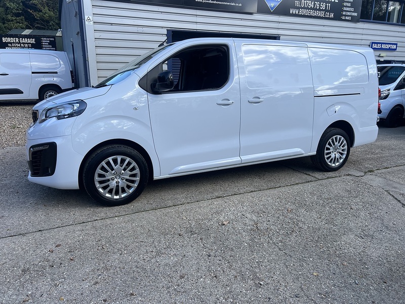 Peugeot Expert BlueHDi 1000 Asphalt Premium + - U908