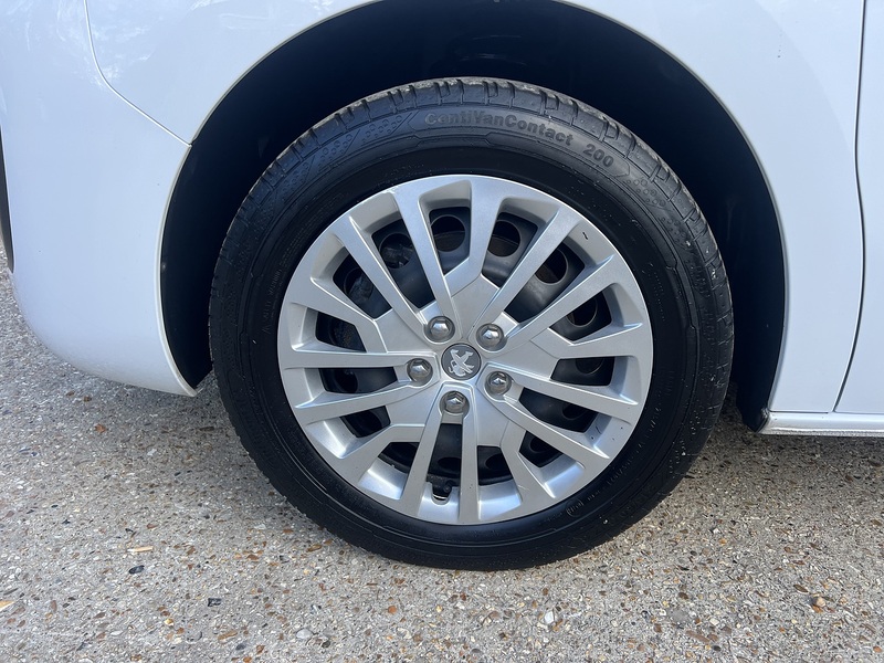 Peugeot Expert BlueHDi 1000 Asphalt Premium + - U908