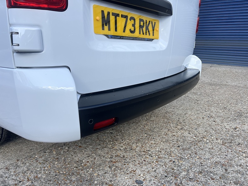 Peugeot Expert BlueHDi 1000 Asphalt Premium + - U908