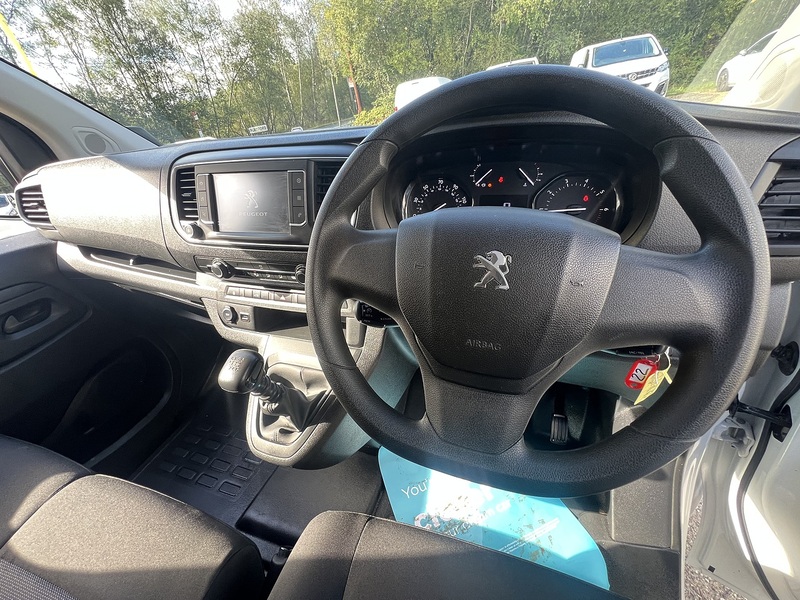 Peugeot Expert BlueHDi 1000 Asphalt Premium + - U908