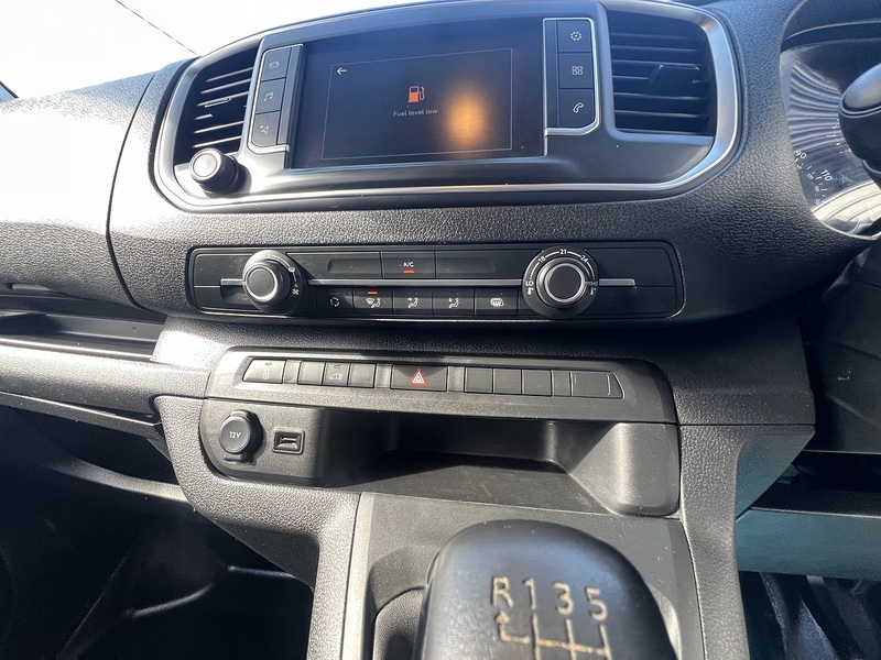 Peugeot Expert BlueHDi 1000 Asphalt Premium + - U908