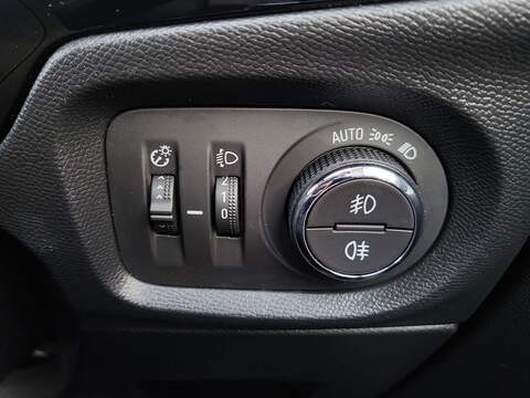 Vauxhall Corsa Turbo GS - U1007