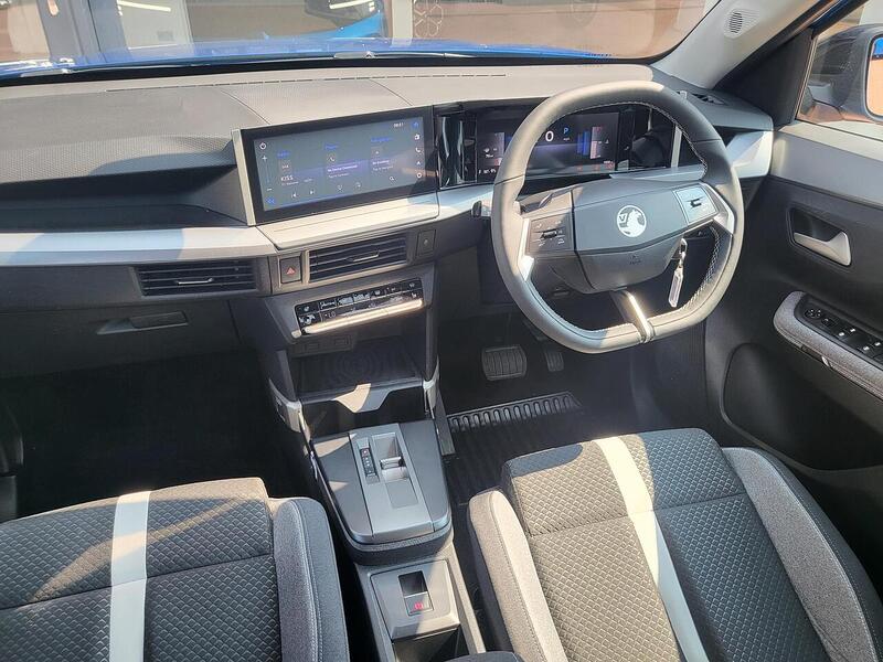 Vauxhall Frontera 1.2 Hybrid 136ps GS SUV 5dr Petrol Hybrid e-DCT Euro 6 (s/s) (136 ps) - U1008