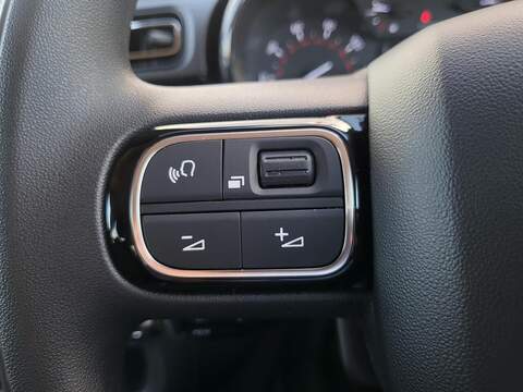 Citroen C3 PureTech PLUS - U1013