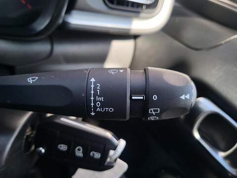 Citroen C3 PureTech PLUS - U1013