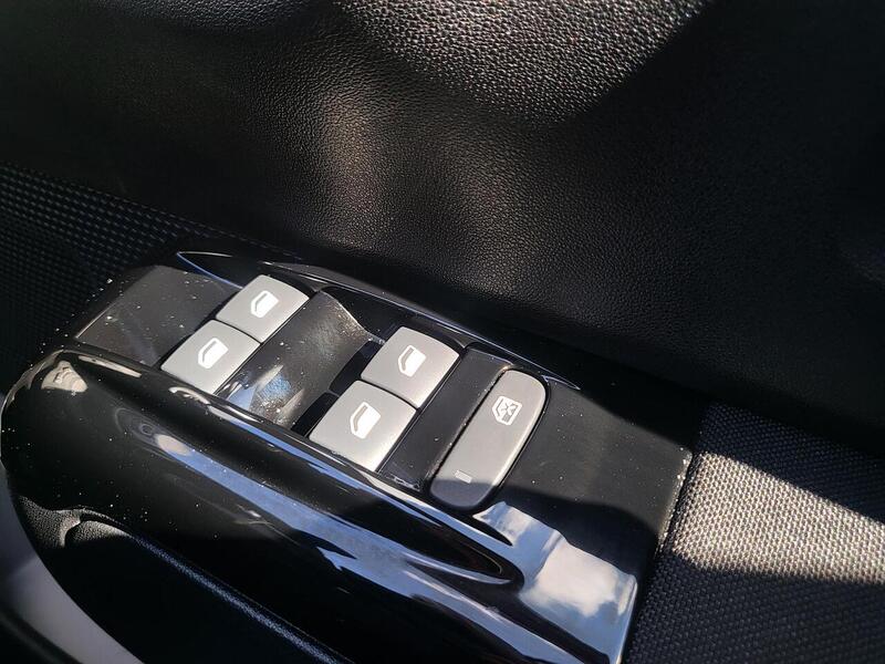 Citroen C3 PureTech PLUS - U1013