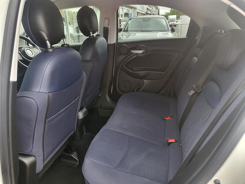 Fiat 500X FireFly Turbo Club - U1014