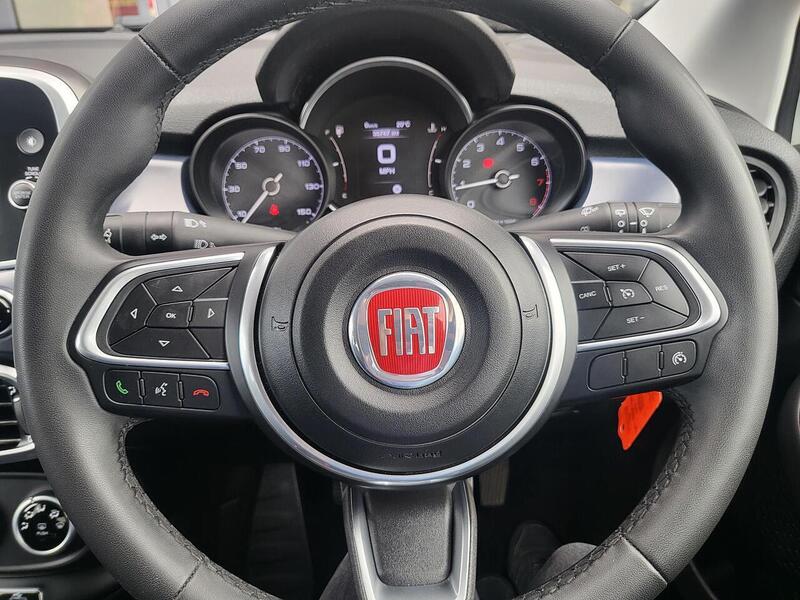 Fiat 500X FireFly Turbo Club - U1014