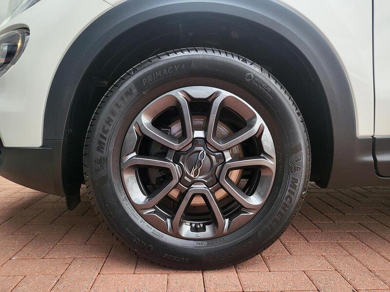 Fiat 500X FireFly Turbo Club - U1014