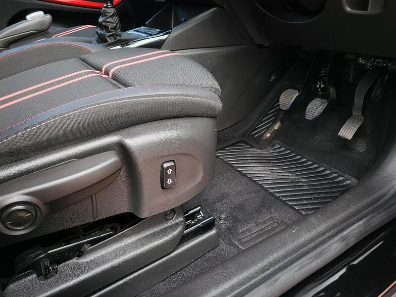 Vauxhall Crossland Turbo GS - U1015
