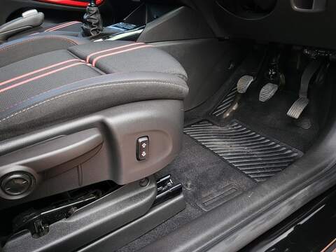 Vauxhall Crossland Turbo GS - U1015