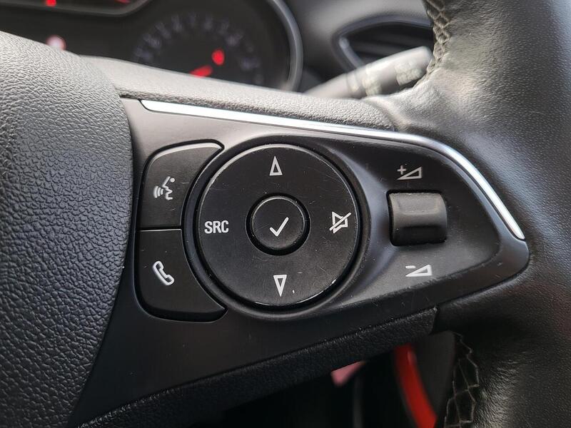 Vauxhall Crossland Turbo GS - U1015
