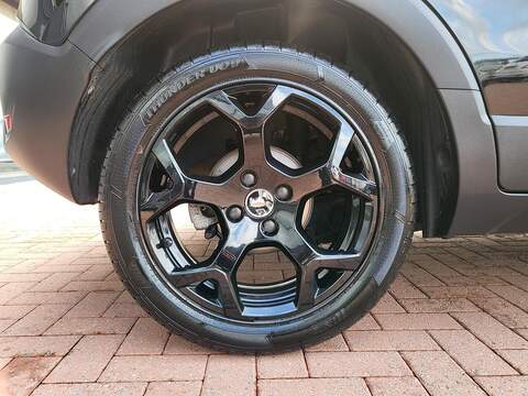 Vauxhall Crossland Turbo GS - U1015