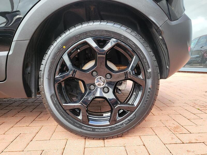 Vauxhall Crossland Turbo GS - U1015