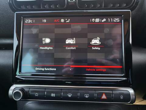 Citroen C3 Aircross PureTech Shine Plus - U1016