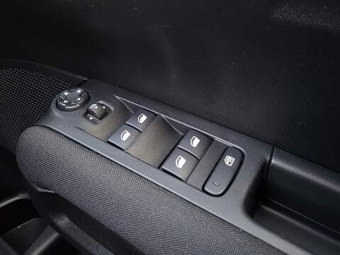 Citroen C3 Aircross PureTech Shine Plus - U1016