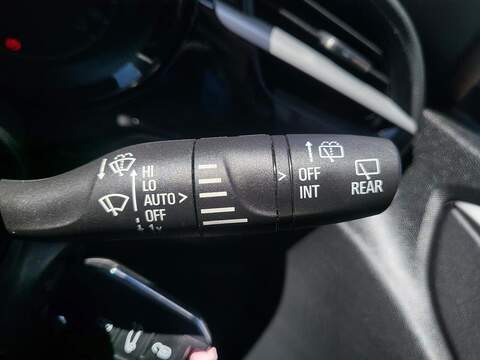 Vauxhall Corsa Turbo SE Premium - U1018