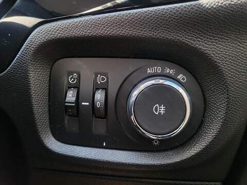 Vauxhall Corsa Turbo SE Premium - U1018