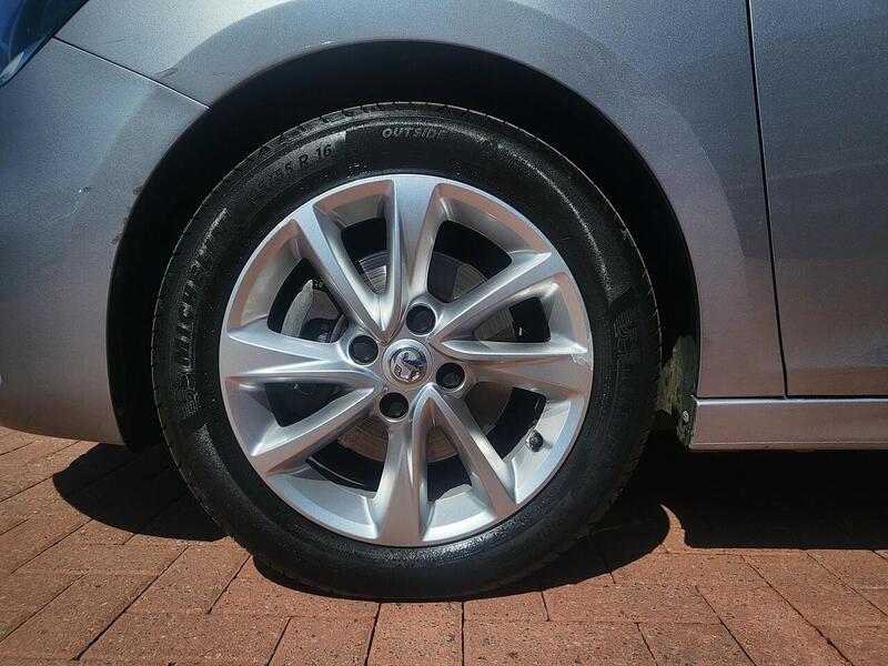 Vauxhall Corsa Turbo SE Premium - U1018