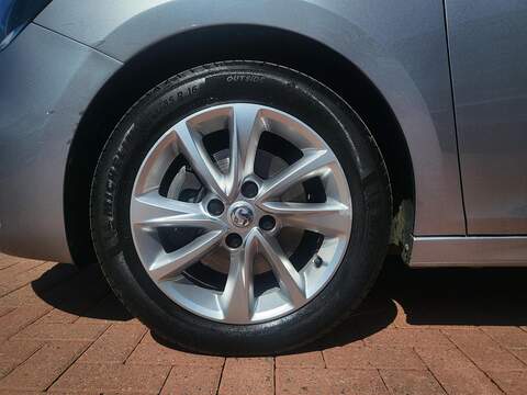 Vauxhall Corsa Turbo SE Premium - U1018