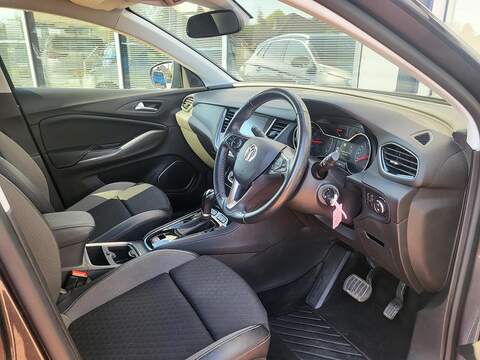 Vauxhall Grandland X Turbo Business Edition Nav - U1020