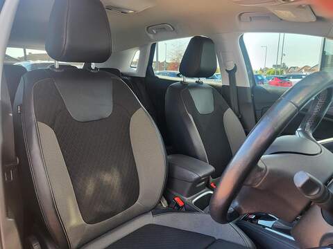 Vauxhall Grandland X Turbo Business Edition Nav - U1020
