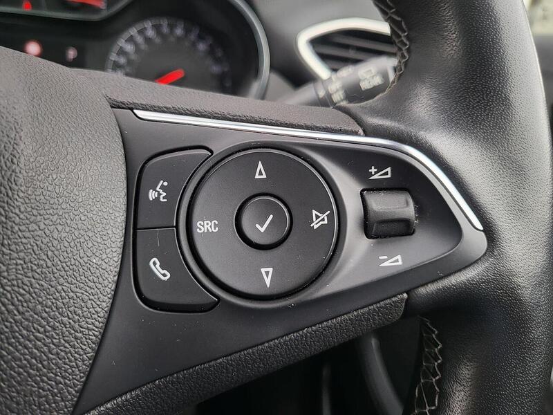 Vauxhall Crossland Turbo Ultimate - U1021