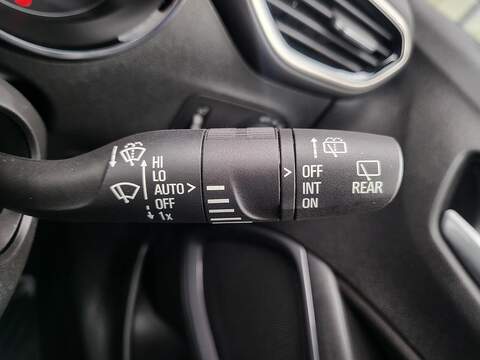 Vauxhall Crossland Turbo Ultimate - U1021