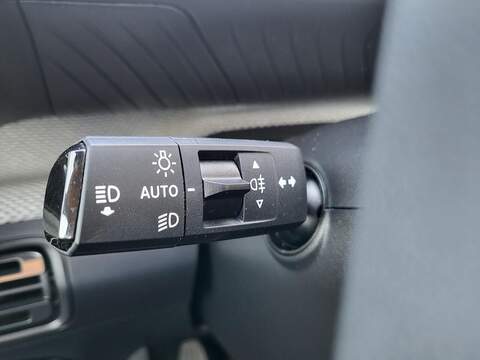 Citroen C3 1.2 Turbo PLUS Hatchback 5dr Petrol Manual Euro 6 (s/s) (100 ps) - U1033