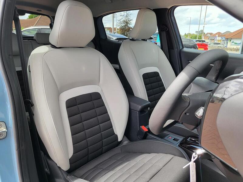 Citroen C3 Aircross 1.2 Hybrid MAX SUV 5dr Petrol Hybrid e-DSC Euro 6 (s/s) (136 ps) - U1036