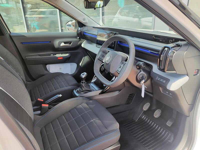 Citroen C3 1.2 Turbo PLUS Hatchback 5dr Petrol Manual Euro 6 (s/s) (100 ps) - U1038