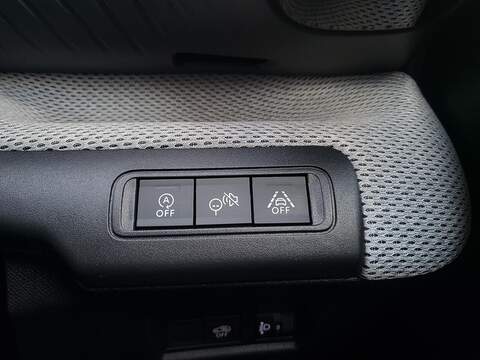 Citroen C3 1.2 Turbo PLUS Hatchback 5dr Petrol Manual Euro 6 (s/s) (100 ps) - U1038