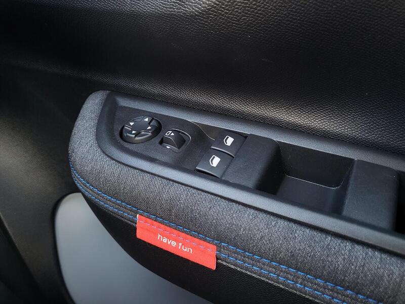 Citroen C3 1.2 Turbo PLUS Hatchback 5dr Petrol Manual Euro 6 (s/s) (100 ps) - U1038