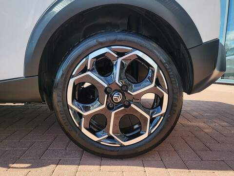 Citroen C3 1.2 Turbo PLUS Hatchback 5dr Petrol Manual Euro 6 (s/s) (100 ps) - U1038