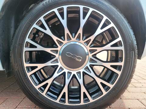 Fiat 500 1.0 MHEV Top Hatchback 3dr Petrol Manual Euro 6 (s/s) (70 bhp) - U1047