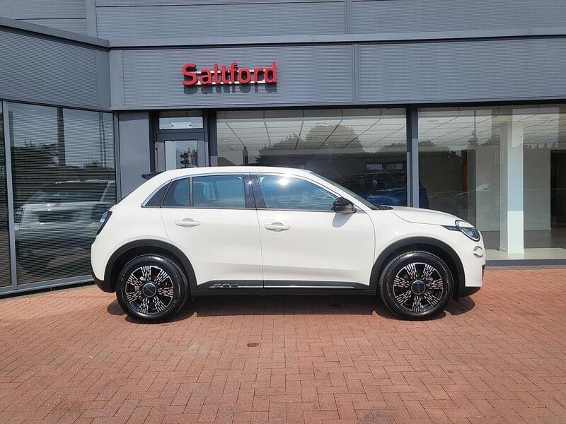 Fiat 600 1.2 MHEV SUV 5dr Petrol Hybrid e-DCT Euro 6 (s/s) (100 ps) 1.2 5dr SUV Automatic Petrol Hybrid - U1049