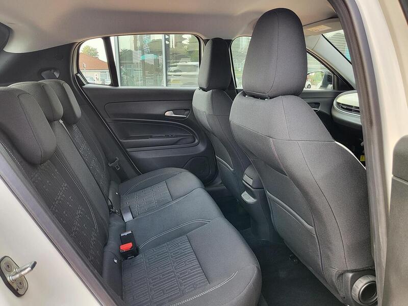 Fiat 600 1.2 MHEV SUV 5dr Petrol Hybrid e-DCT Euro 6 (s/s) (100 ps) 1.2 5dr SUV Automatic Petrol Hybrid - U1049