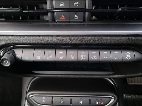 Fiat 600 1.2 MHEV SUV 5dr Petrol Hybrid e-DCT Euro 6 (s/s) (100 ps) 1.2 5dr SUV Automatic Petrol Hybrid - U1049