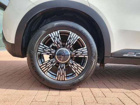 Fiat 600 1.2 MHEV SUV 5dr Petrol Hybrid e-DCT Euro 6 (s/s) (100 ps) 1.2 5dr SUV Automatic Petrol Hybrid - U1049