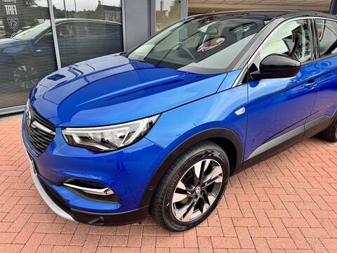 1.2 Turbo GPF Sport Nav SUV 5dr Petrol Auto Euro 6 (s/s) (130 ps)