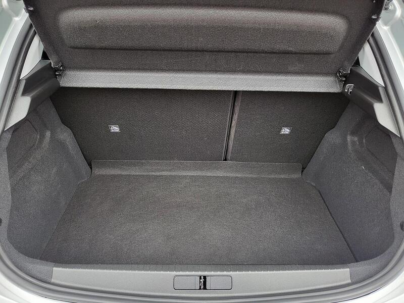 Vauxhall Corsa Design - U950