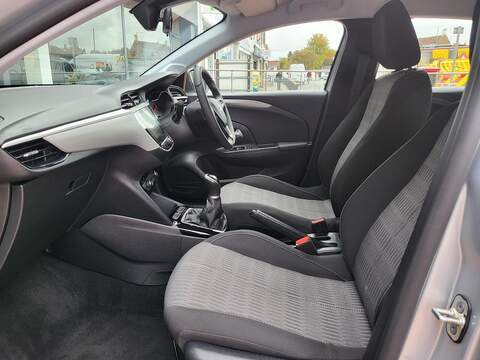 Vauxhall Corsa Design - U950