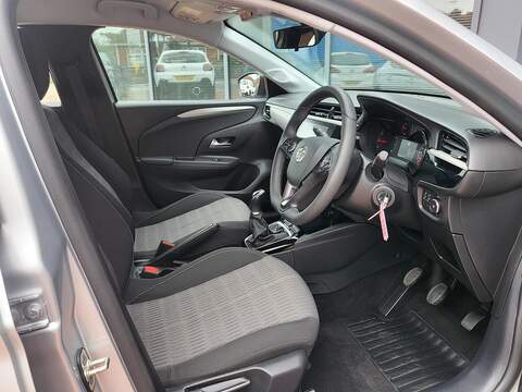 Vauxhall Corsa Design - U950
