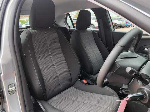 Vauxhall Corsa Design - U950