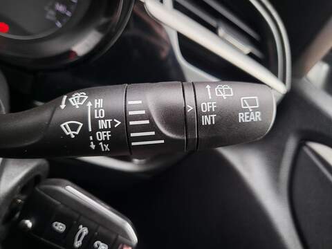 Vauxhall Corsa Design - U950