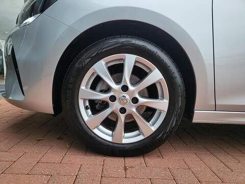 Vauxhall Corsa Design - U950