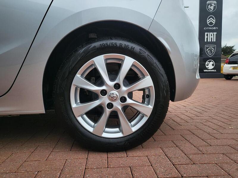 Vauxhall Corsa Design - U950