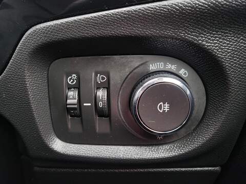 Vauxhall Corsa Design - U950