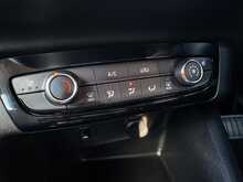 Vauxhall Corsa Turbo SE Nav Premium 